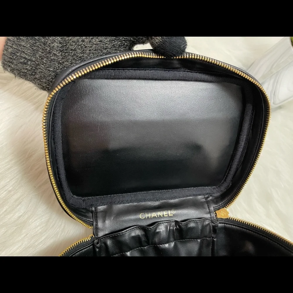 Lambskin Vanity Cosmetic Case Black #2 - Picture 7 of 15